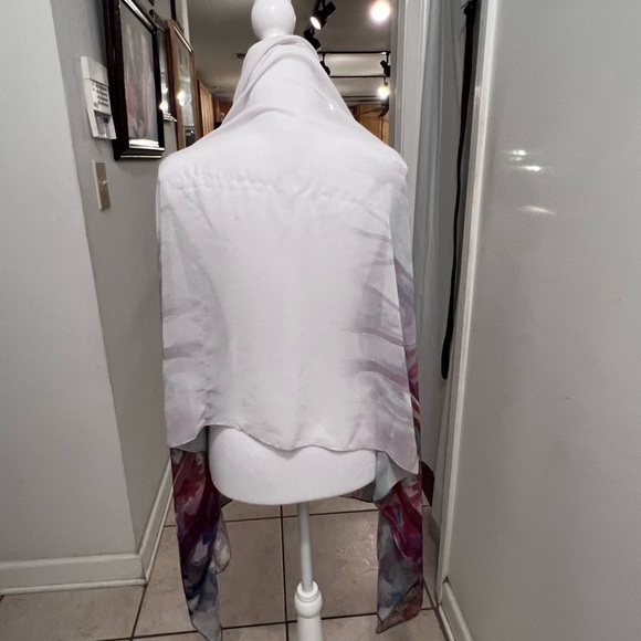 MULTICOLORED floral scarf shawl - Picture 5 of 5